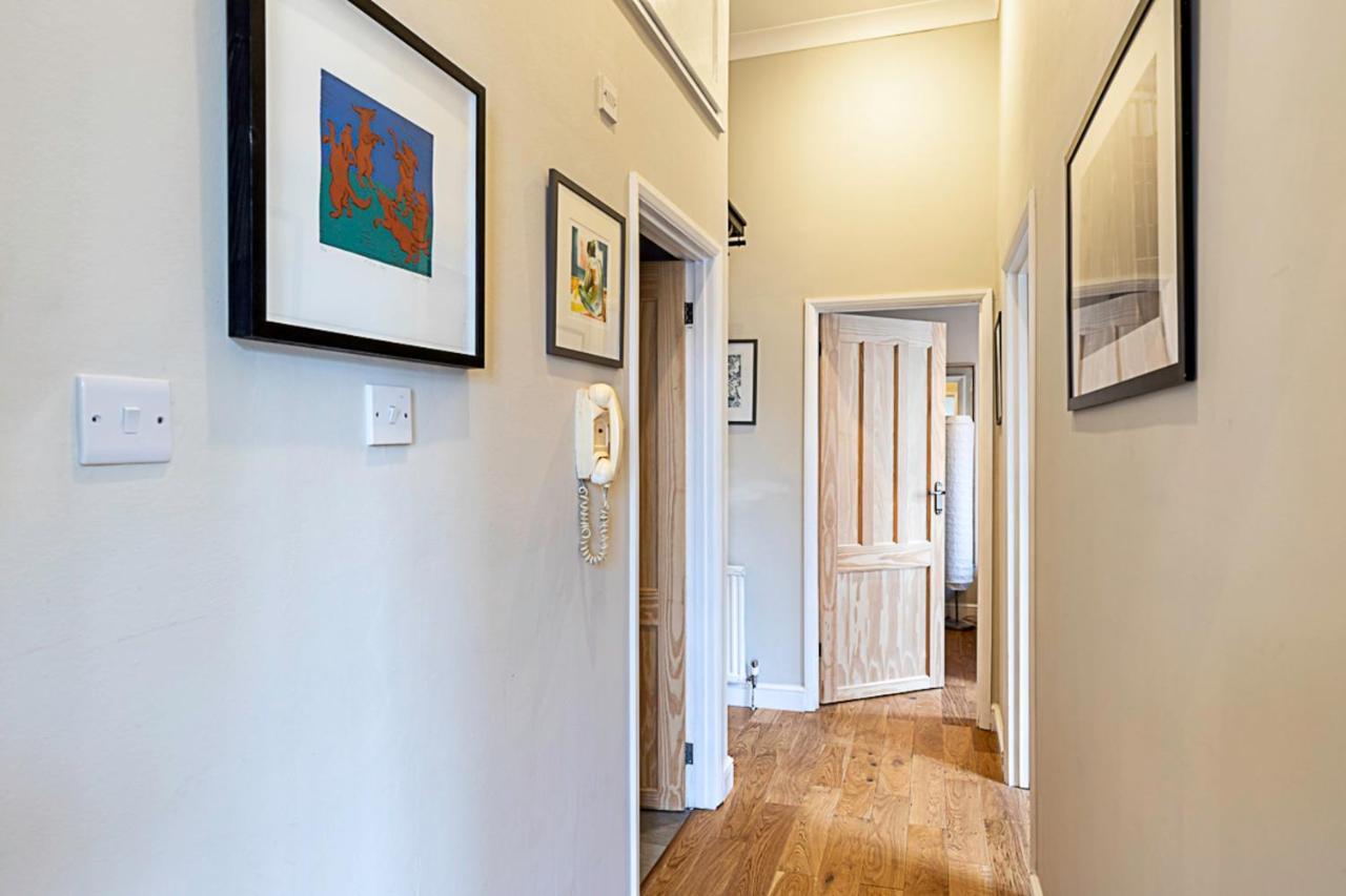 Beautiful Two Bedroom Abode Near Victoria London Eksteriør bilde