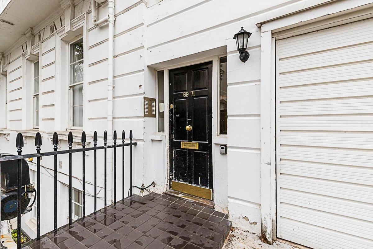 Beautiful Two Bedroom Abode Near Victoria London Eksteriør bilde